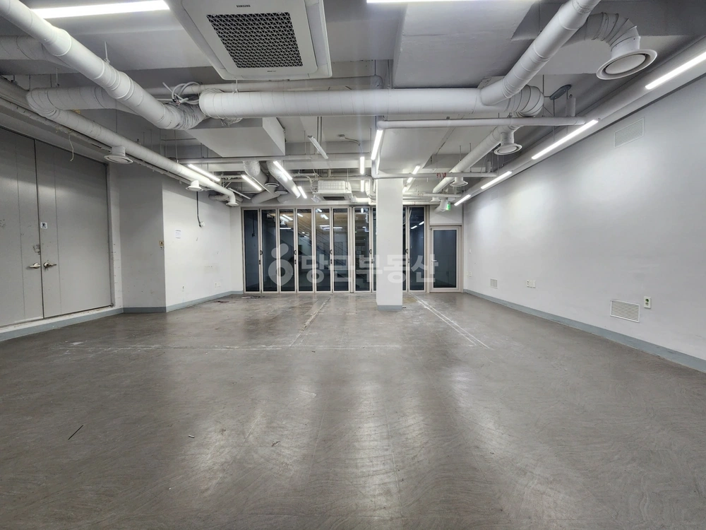 서울특별시 은평구 증산동 상가 사진 1