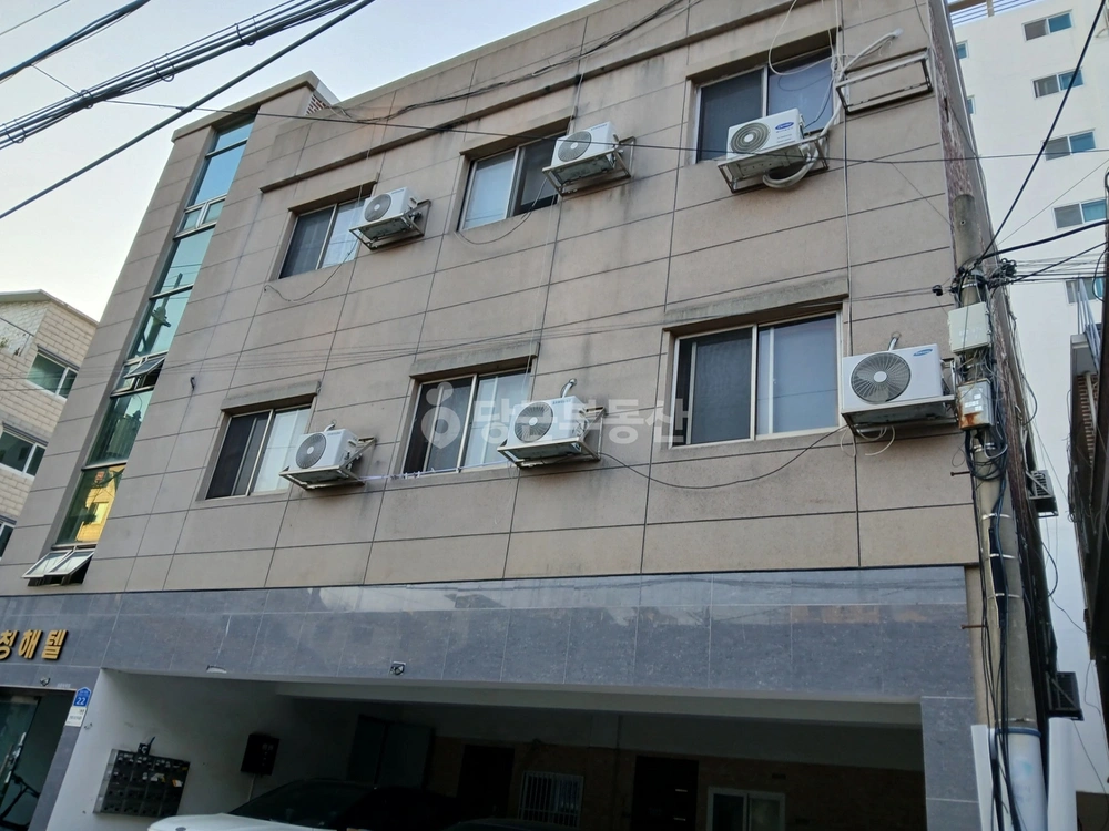 경상남도 창원시 진해구 충무동 건물 사진 1