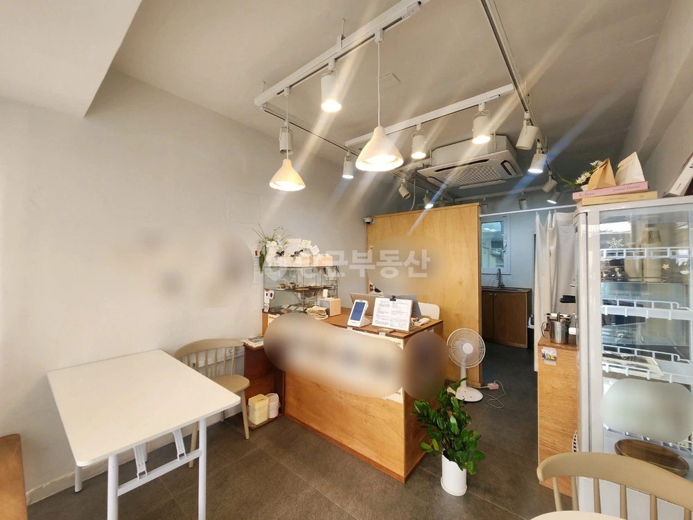 서울특별시 서초구 방배동 상가 사진 1