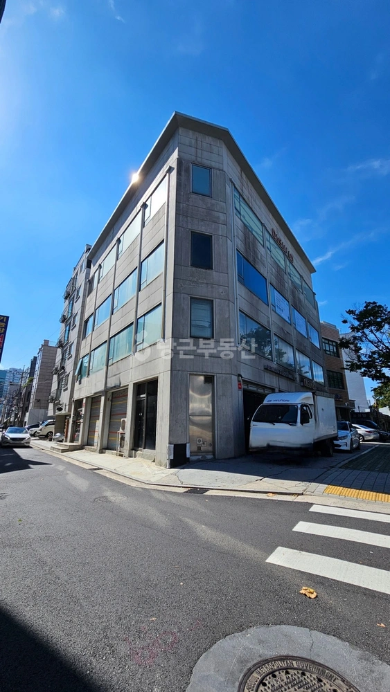 서울특별시 성동구 성수동2가 건물 사진 1