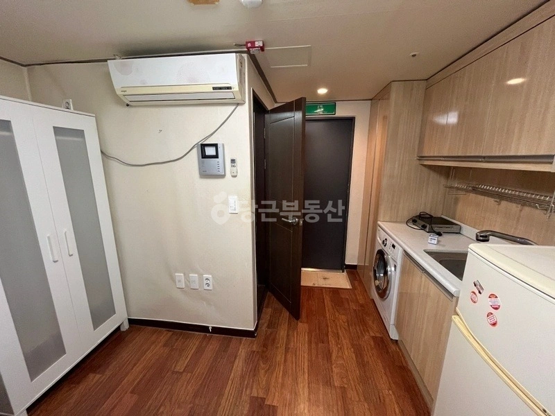 서울특별시 강남구 역삼동 원룸 사진 1