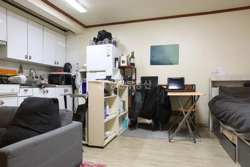 서울특별시 강남구 논현동 원룸 사진 1