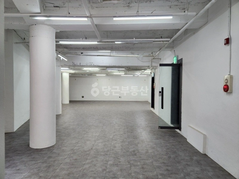 서울특별시 강남구 논현동 사무실 사진 1