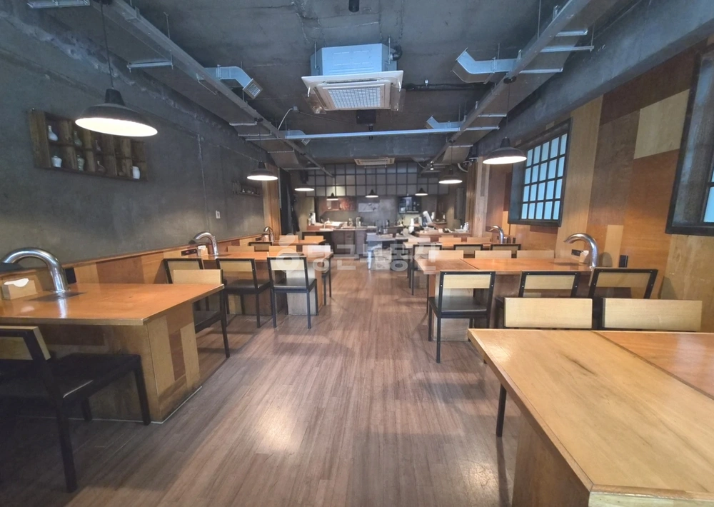 서울특별시 강남구 신사동 상가 사진 1