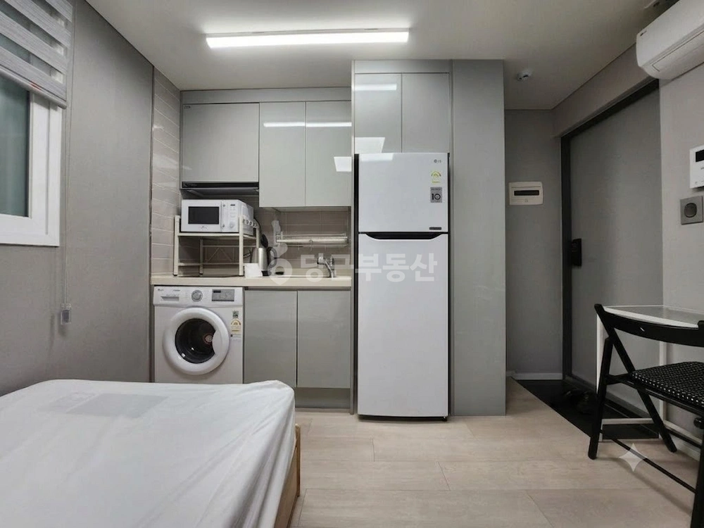 서울특별시 강남구 논현동 원룸 사진 1