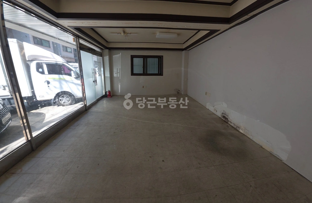 경기도 수원시 권선구 곡반정동 상가 사진 1