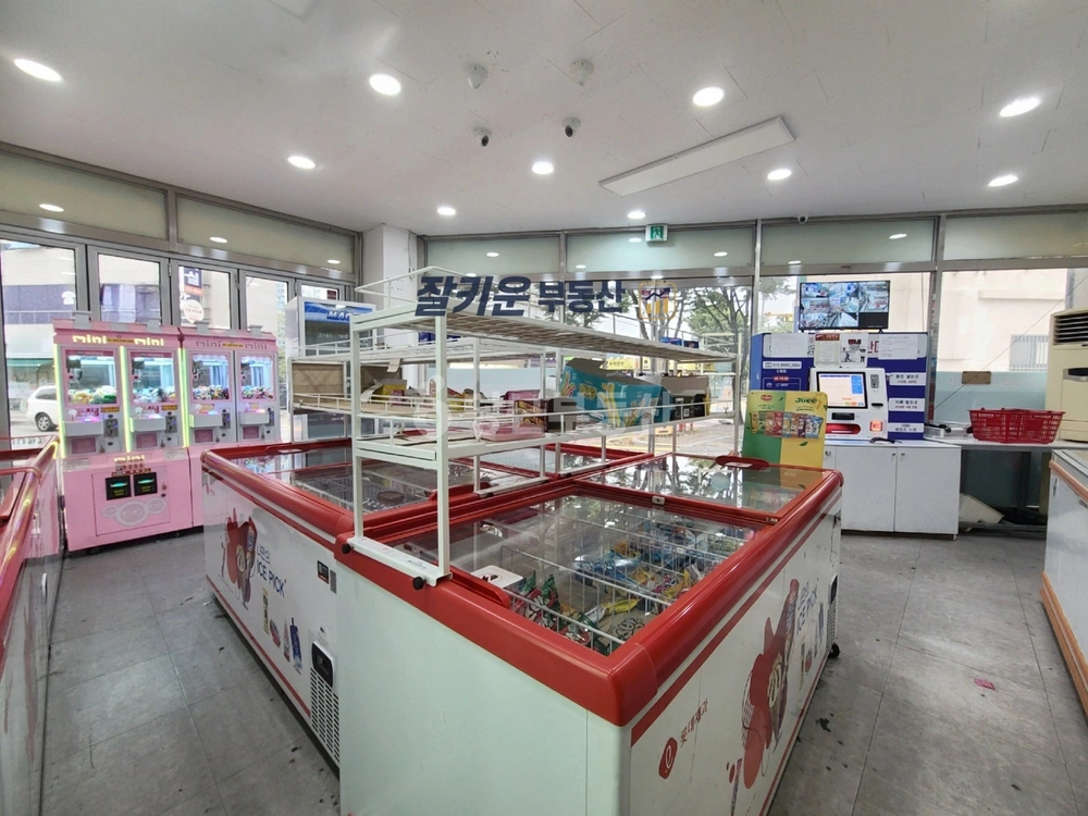 전남광주통합특별시 남구 진월동 상가 사진 1
