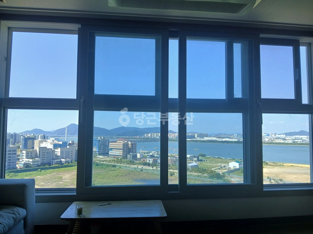 부산광역시 강서구 명지동 아파트 사진 1