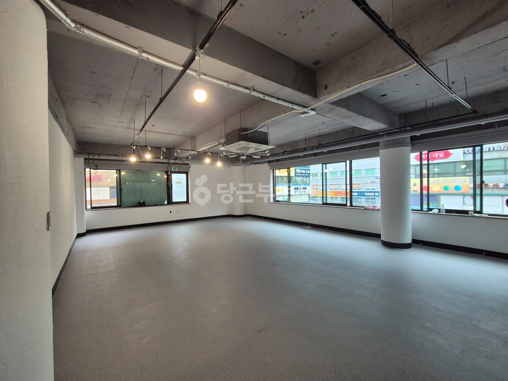 경기도 군포시 산본동 상가 사진 1