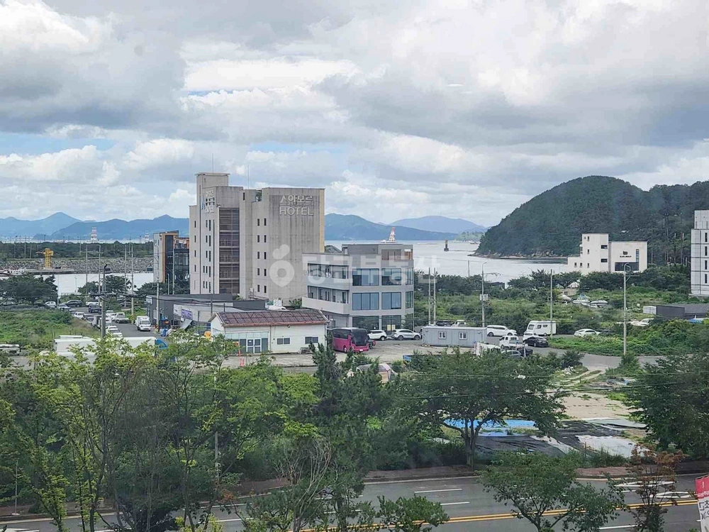 경상남도 창원시 진해구 제덕동 아파트 사진 1