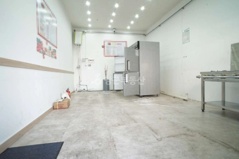 경기도 수원시 권선구 탑동 상가 사진 1