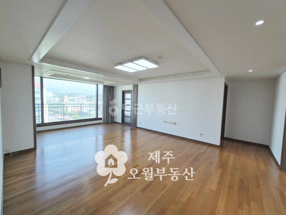 제주특별자치도 제주시 노형동 아파트 사진 1