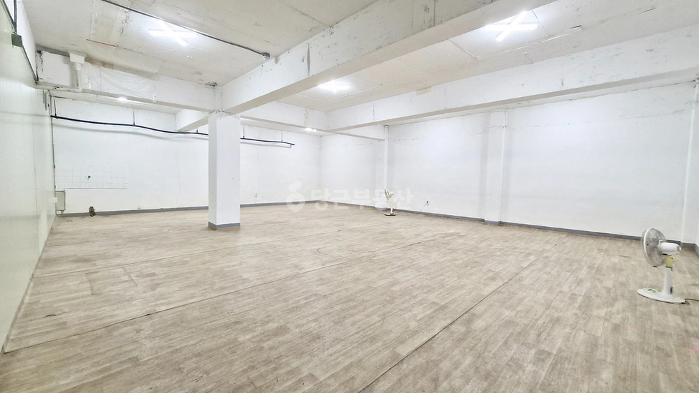 충청북도 청주시 흥덕구 복대동 상가 사진 1
