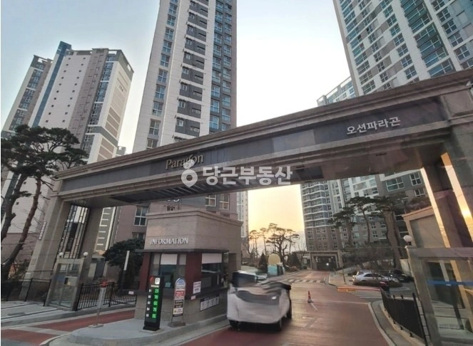부산광역시 남구 문현동 아파트 사진 1