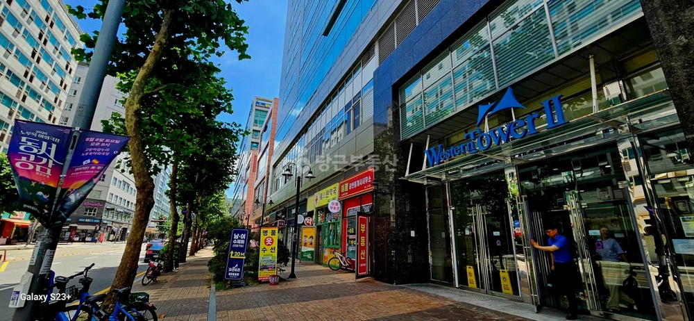 경기도 고양시 일산동구 장항동 상가 사진 1