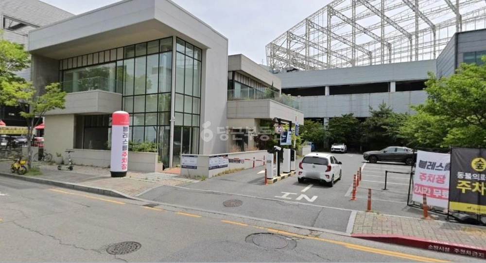 대전광역시 유성구 봉명동 상가 사진 1