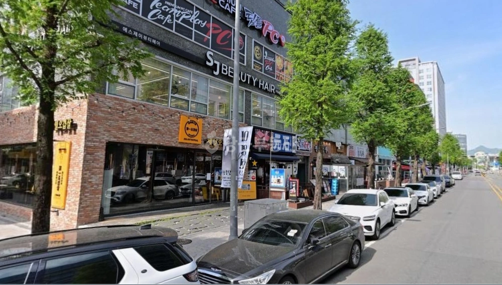 대전광역시 유성구 봉명동 상가 사진 1