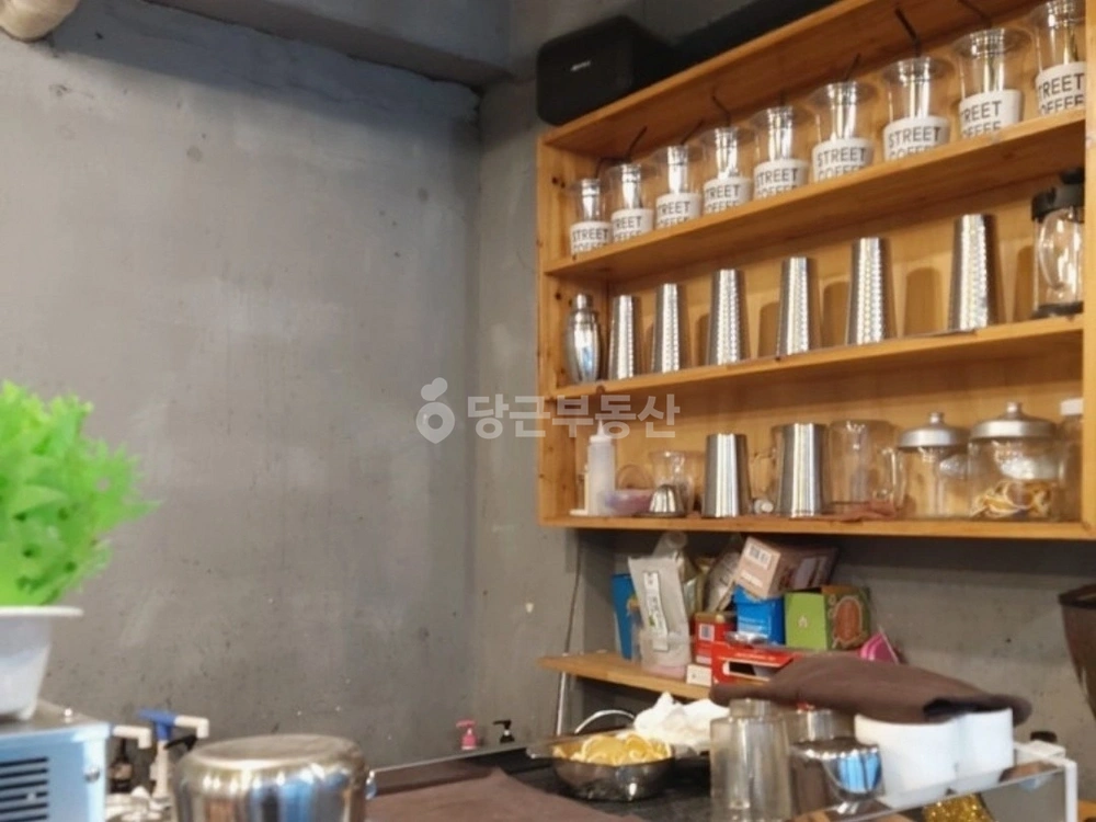 부산광역시 중구 중앙동4가 상가 사진 1