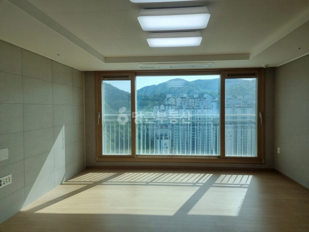 경상남도 창원시 마산합포구 월영동 아파트 사진 1