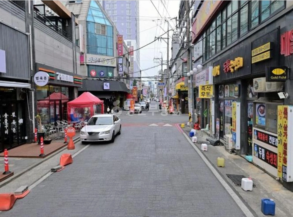 대전광역시 서구 괴정동 상가 사진 1