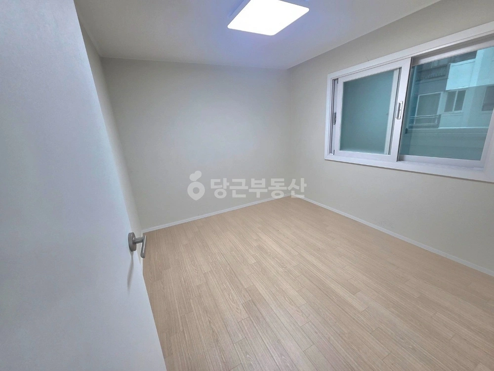 부산광역시 부산진구 연지동 아파트 사진 1