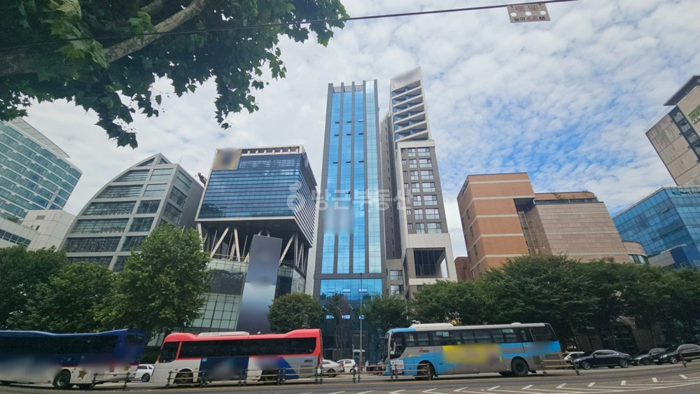 서울특별시 강남구 도곡동 건물 사진 1