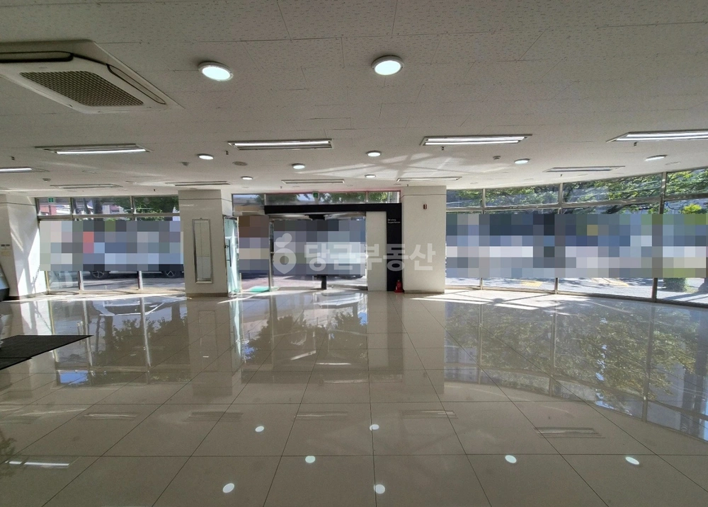 부산광역시 서구 동대신동2가 상가 사진 1