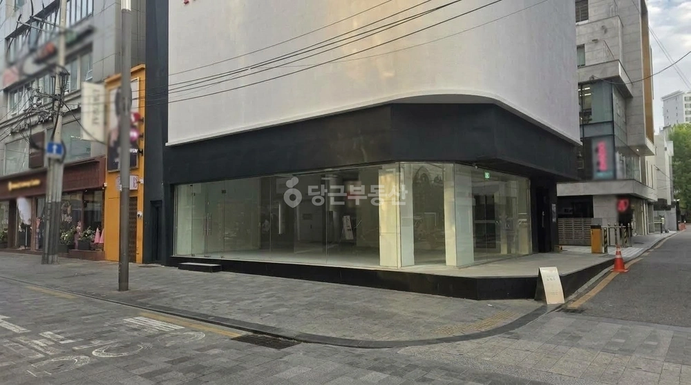 서울특별시 강남구 신사동 상가 사진 1