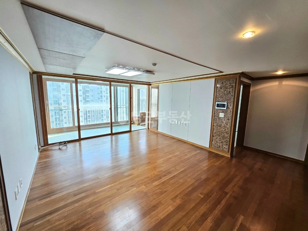 전남광주통합특별시 여수시 학동 아파트 사진 1