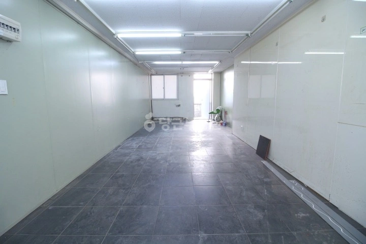 경기도 수원시 영통구 신동 상가 사진 1