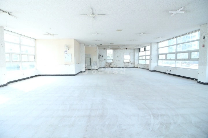 경기도 수원시 영통구 신동 상가 사진 1