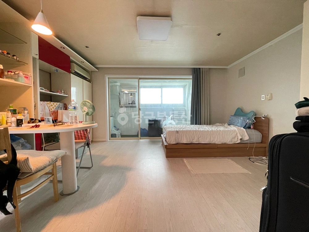 부산광역시 남구 대연동 아파트 사진 1
