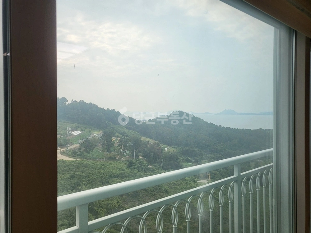 전남광주통합특별시 여수시 웅천동 아파트 사진 1