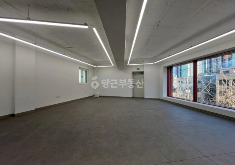 서울특별시 마포구 동교동 상가 사진 1
