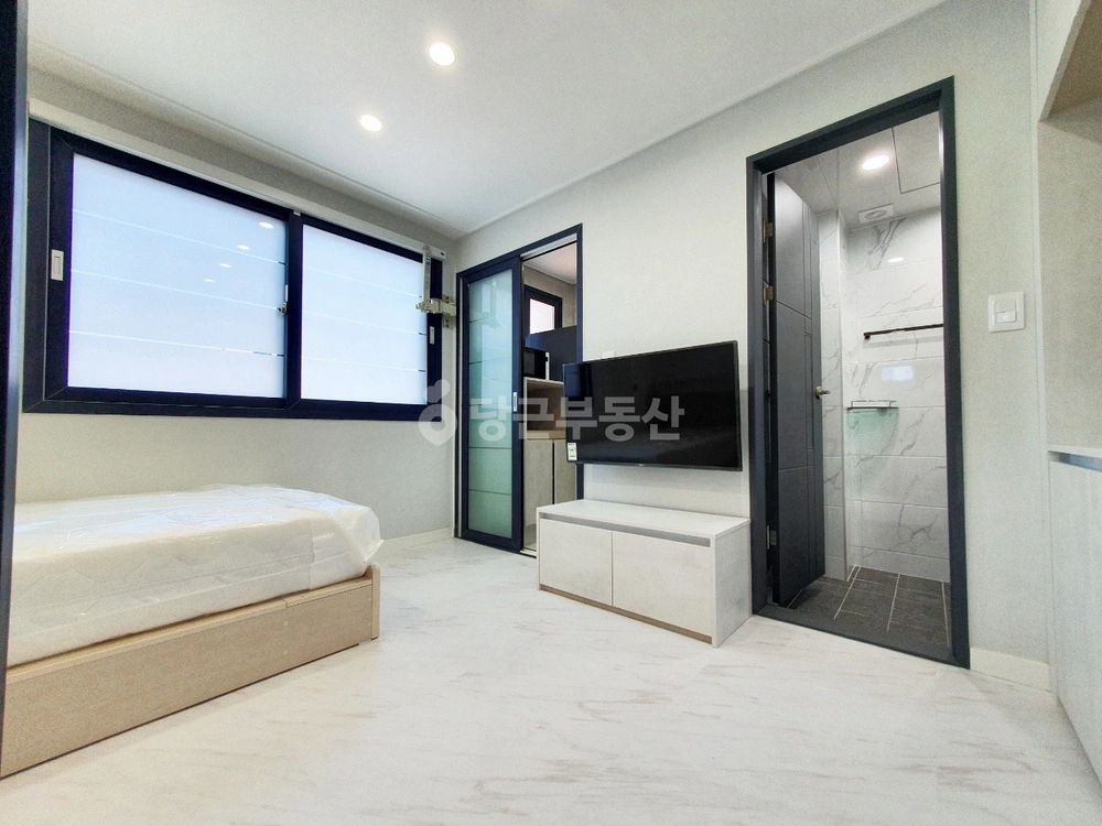 부산광역시 남구 대연동 원룸 사진 1