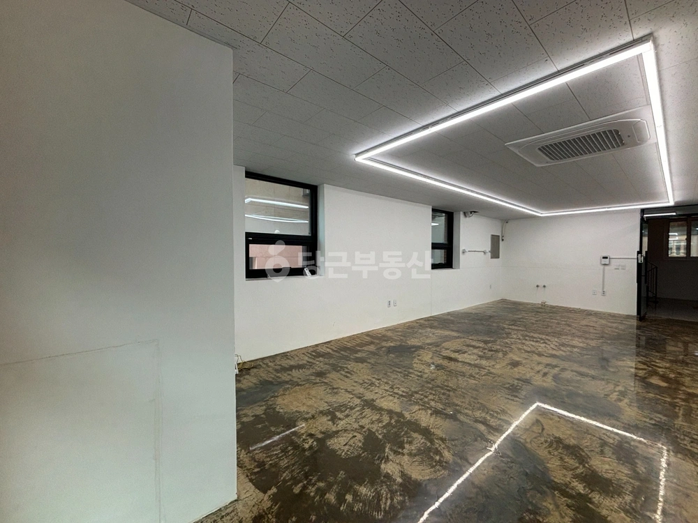 경기도 수원시 영통구 매탄동 상가 사진 1
