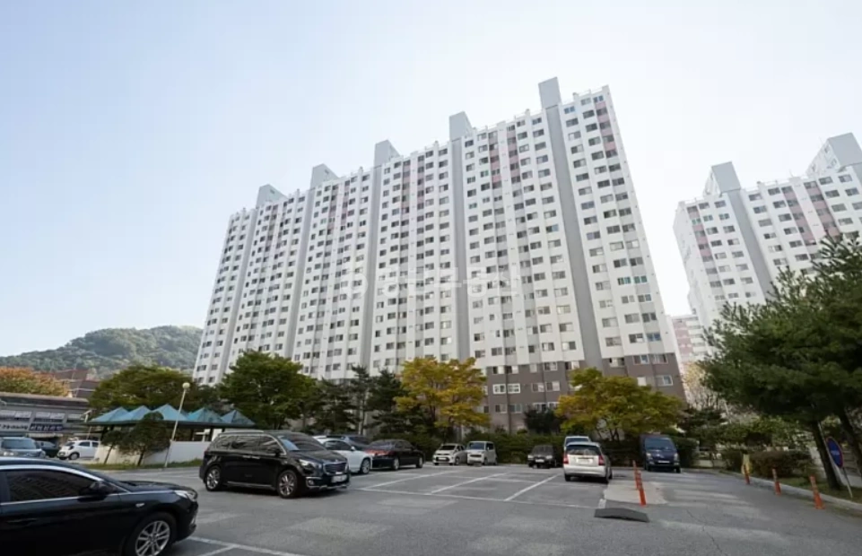 전남광주통합특별시 서구 풍암동 아파트 사진 1
