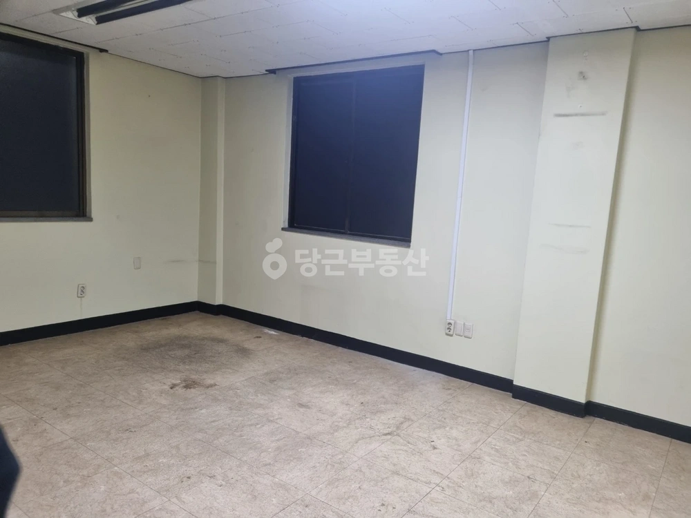 제주특별자치도 제주시 용담1동 상가 사진 1