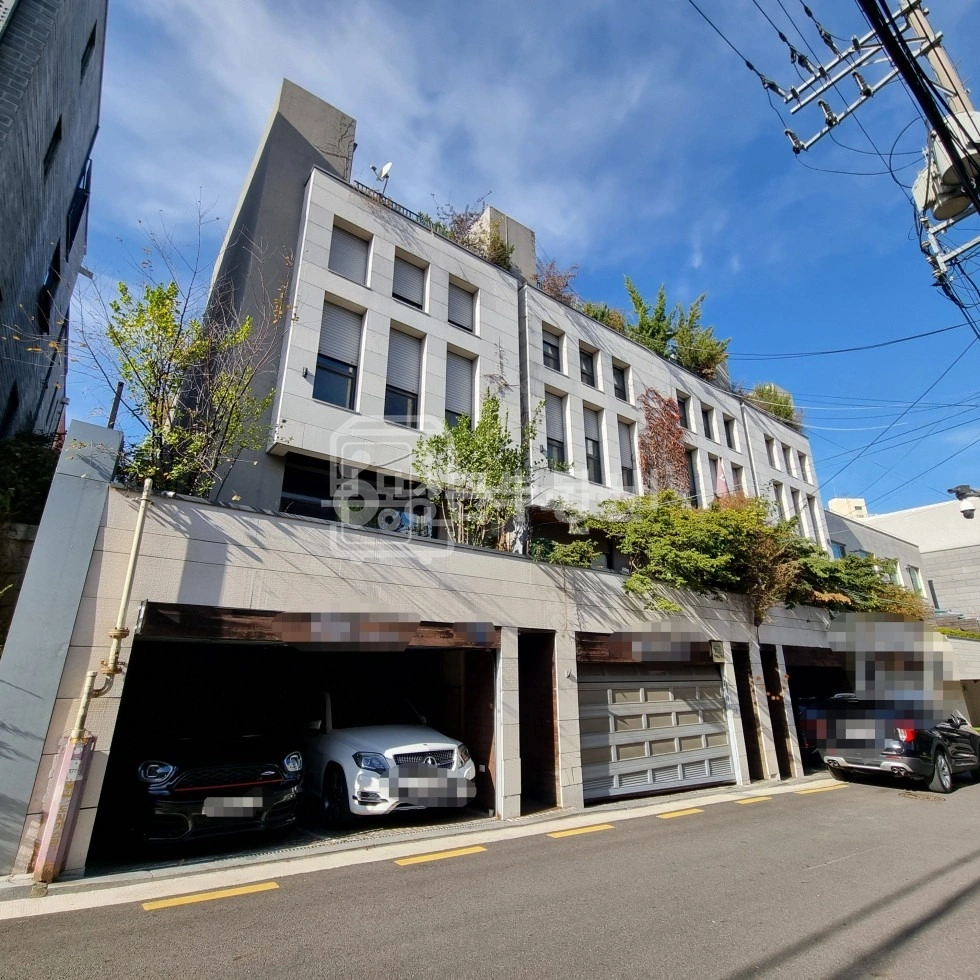서울특별시 강남구 역삼동 건물 사진 1