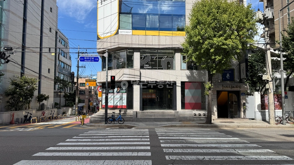 서울특별시 마포구 서교동 상가 사진 1