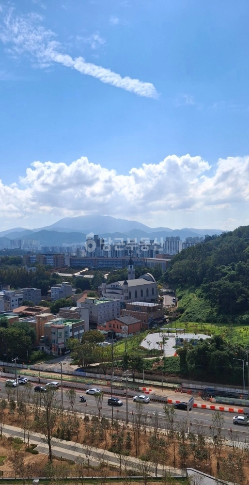 전남광주통합특별시 북구 삼각동 아파트 사진 1
