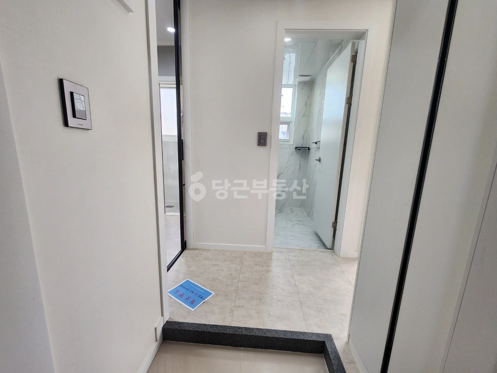 대전광역시 유성구 봉명동 원룸 사진 1