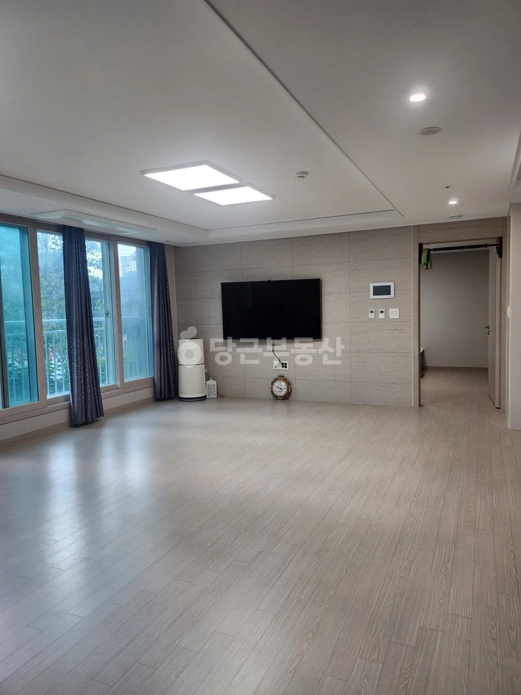 전남광주통합특별시 광산구 우산동 아파트 사진 1