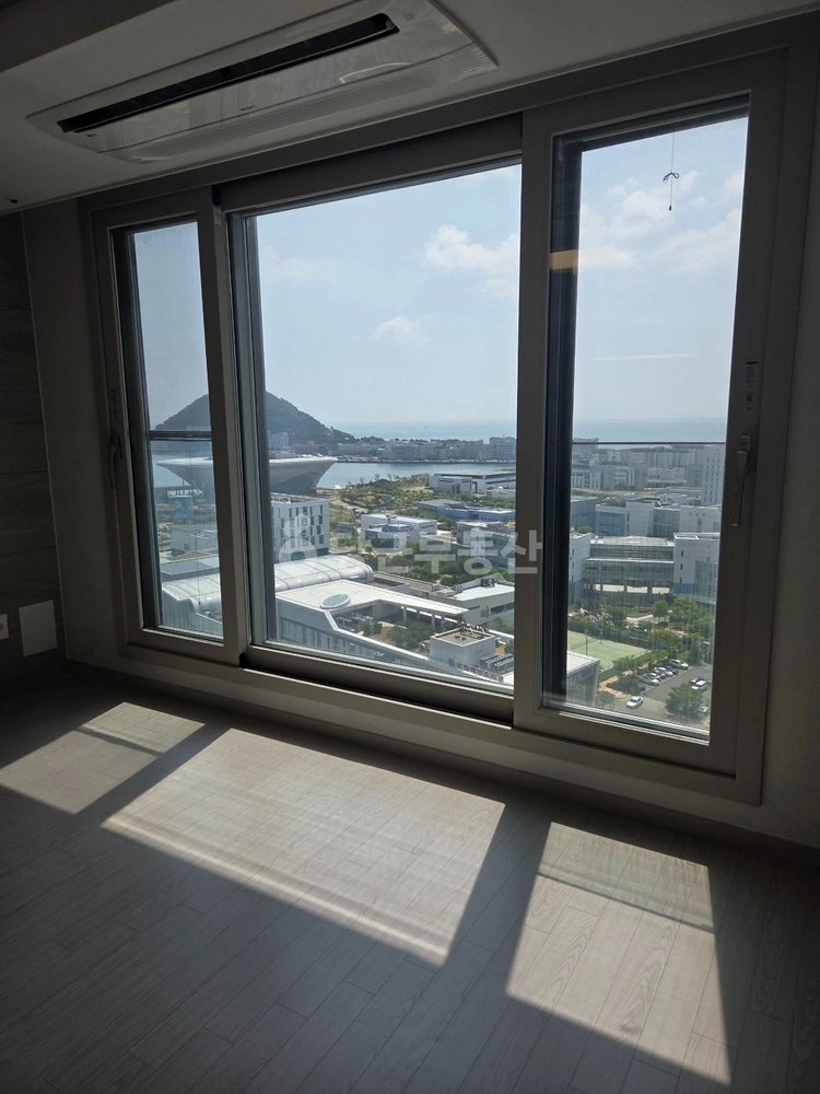 부산광역시 영도구 동삼동 아파트 사진 1
