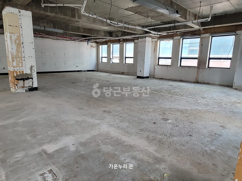 대전광역시 서구 둔산동 상가 사진 1