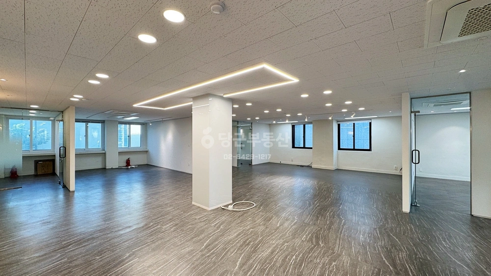 서울특별시 강남구 논현동 사무실 사진 1