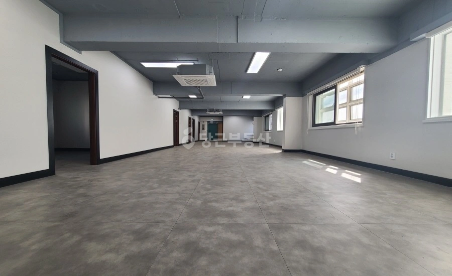 서울특별시 강남구 논현동 상가 사진 1