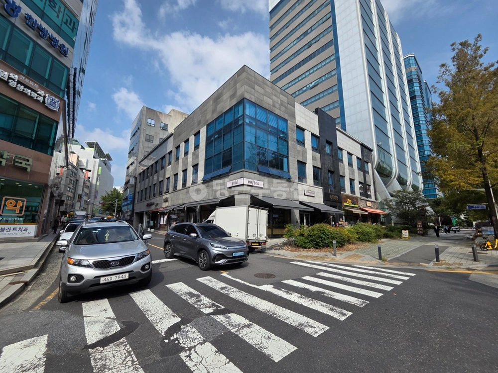 대전광역시 서구 탄방동 상가 사진 1