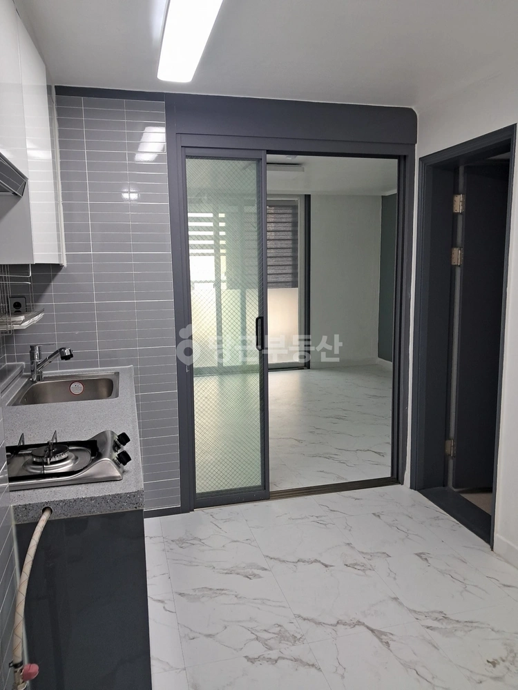 충청북도 청주시 서원구 남이면 아파트 사진 1