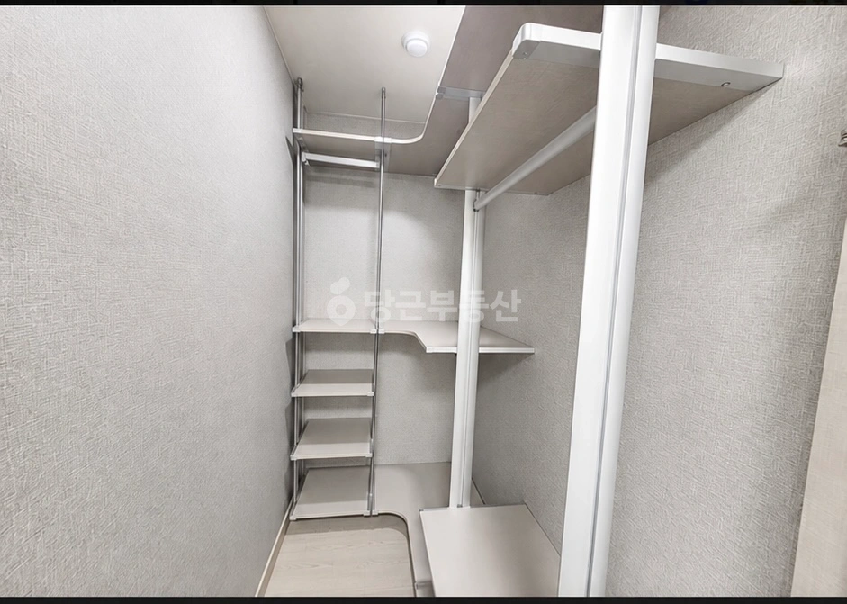 대전광역시 유성구 봉명동 아파트 사진 1